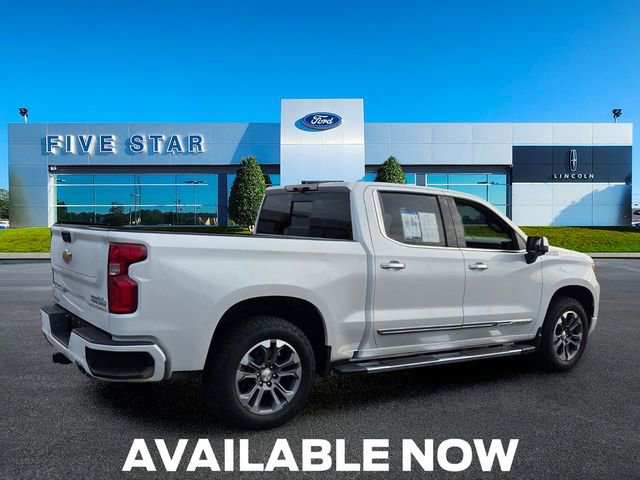 Used 2024 Chevrolet Silverado 1500 High Country w/ Technology Package AWD/4WD image 8