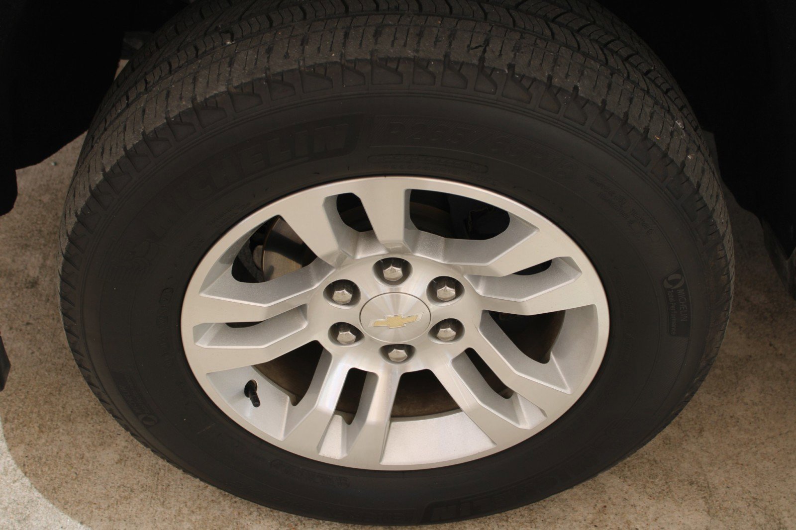 Used 2018 Chevrolet Silverado 1500 LT w/ All Star Edition image 29