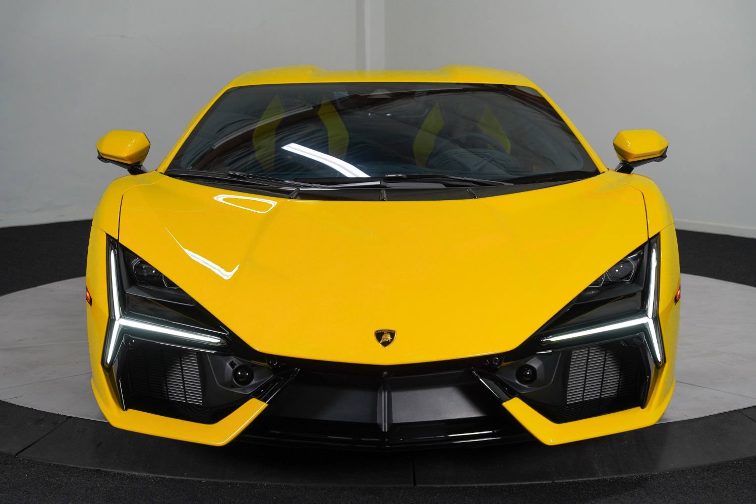 Used 2024 Lamborghini Revuelto AWD/4WD image 11