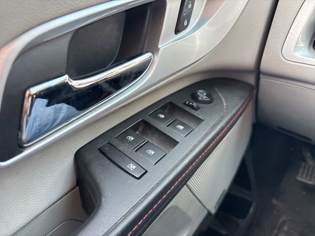 Used 2015 Chevrolet Equinox LTZ image 15