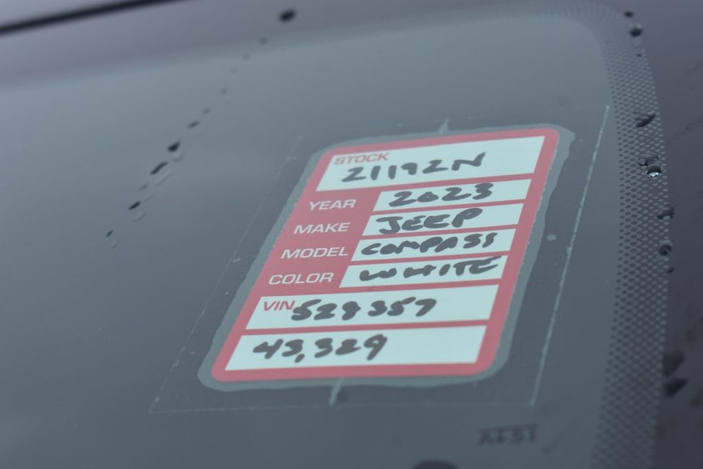 Used 2023 Jeep Compass Altitude w/ Sun and Sound Group image 41