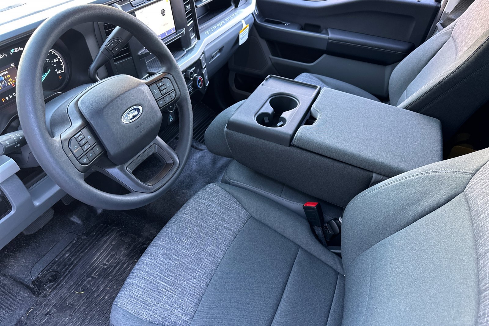 Used 2024 Ford F350 XLT AWD/4WD image 9