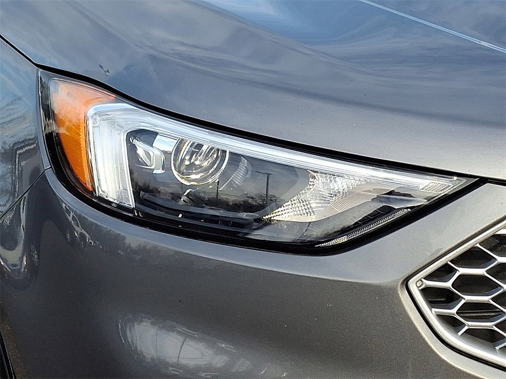 Used 2024 Ford Edge SEL image 9