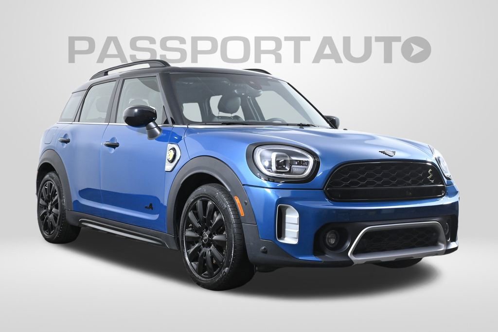 Certified 2023 MINI Cooper Countryman SE w/ Storage Package image 3