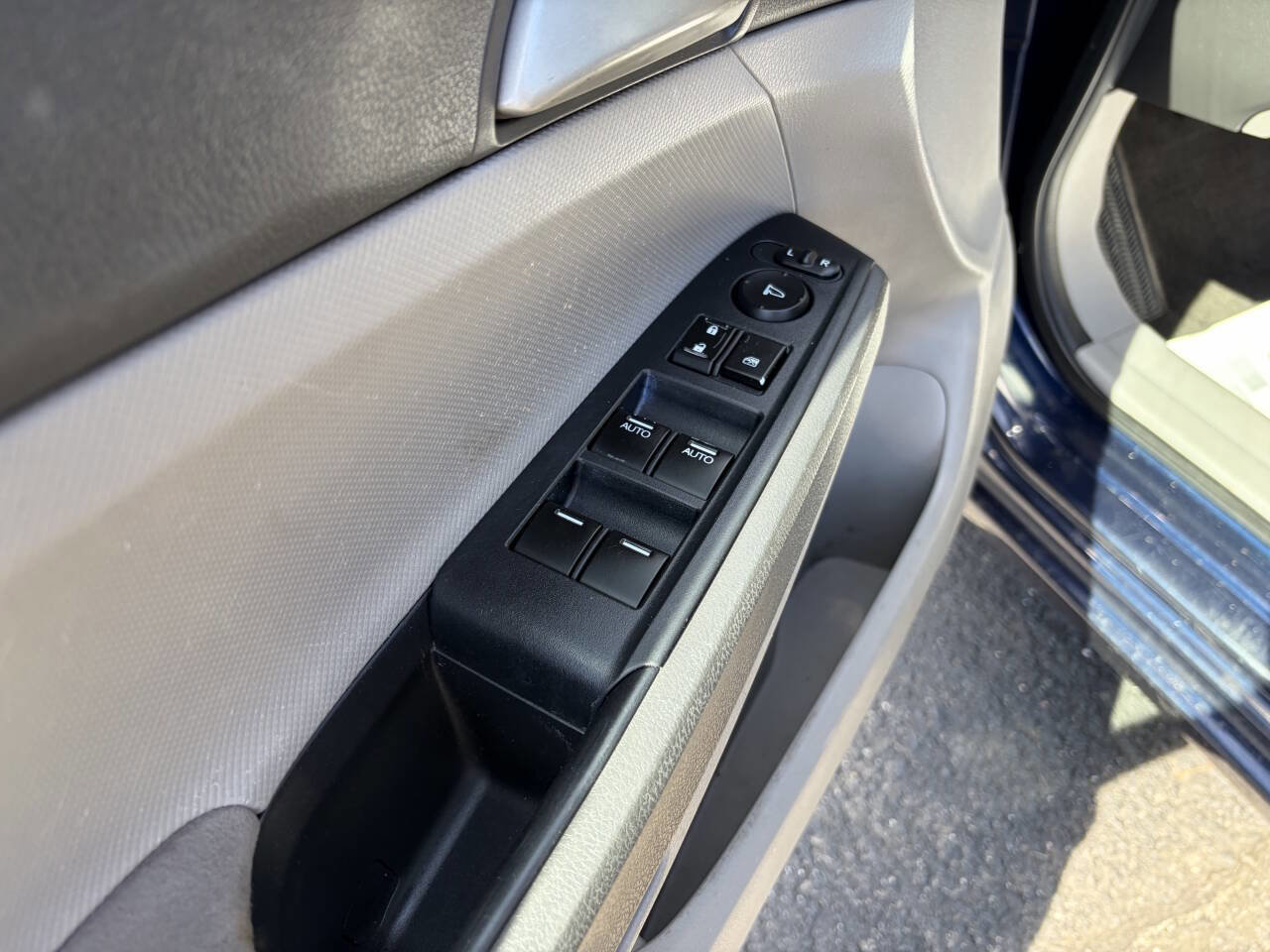 Used 2010 Honda Accord LX-P image 8