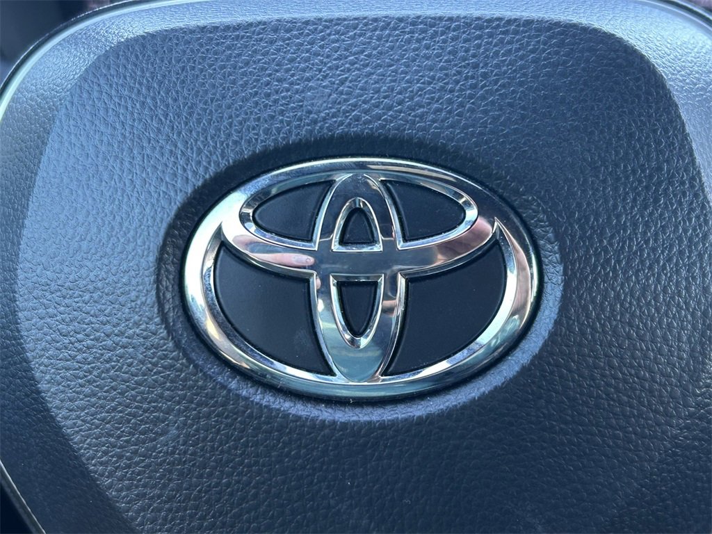 Used 2024 Toyota Corolla SE image 34