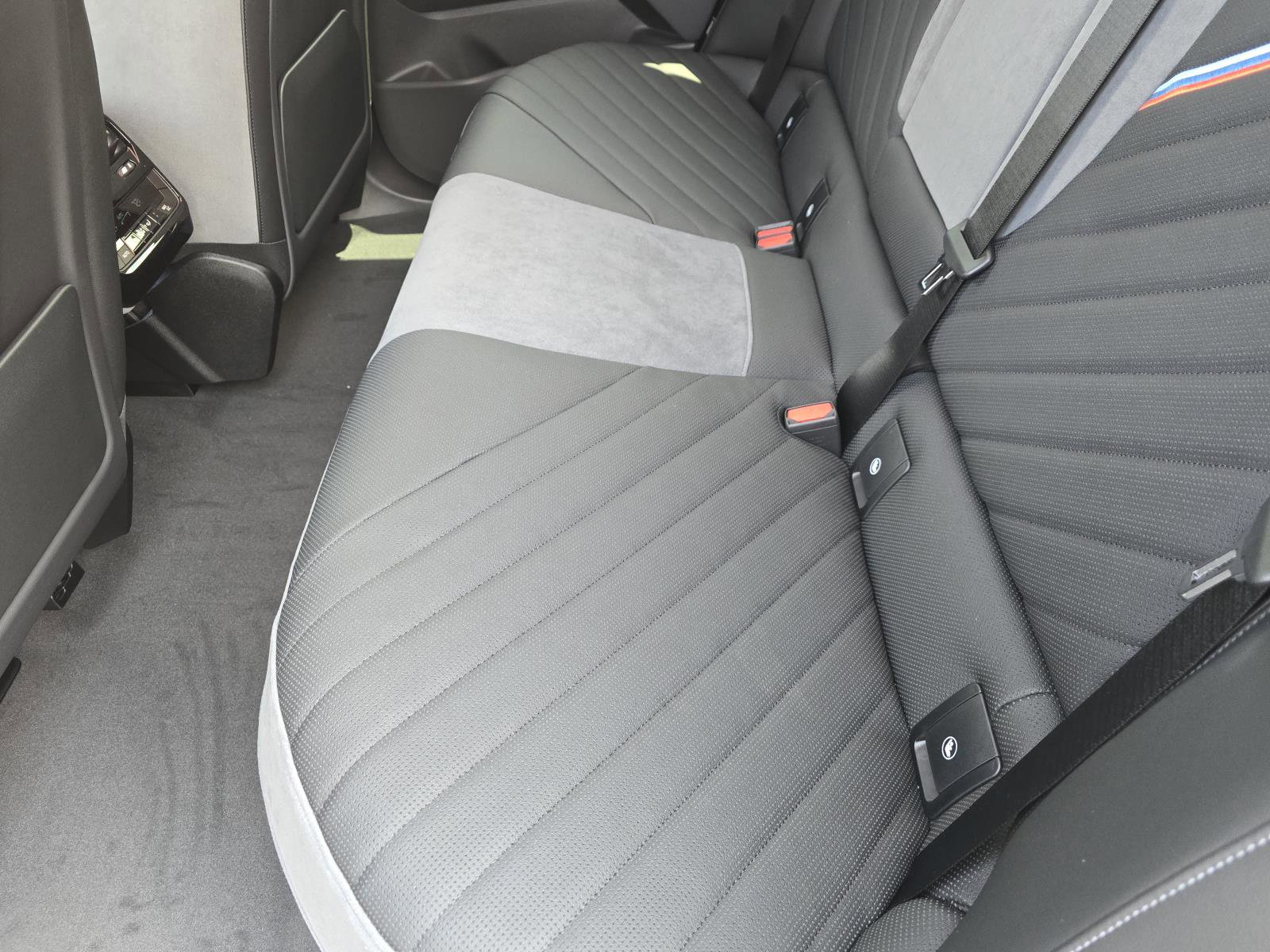 New 2026 BMW iX xDrive60 w/ M Sport Package image 14