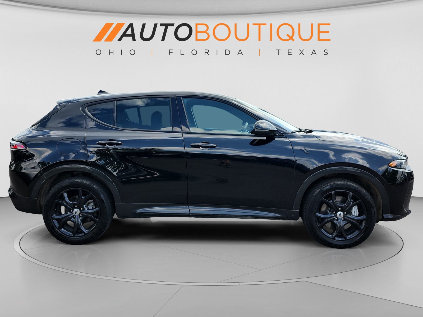 Used 2024 Dodge Hornet R/T Plus w/ R/T Blacktop Package AWD/4WD image 7