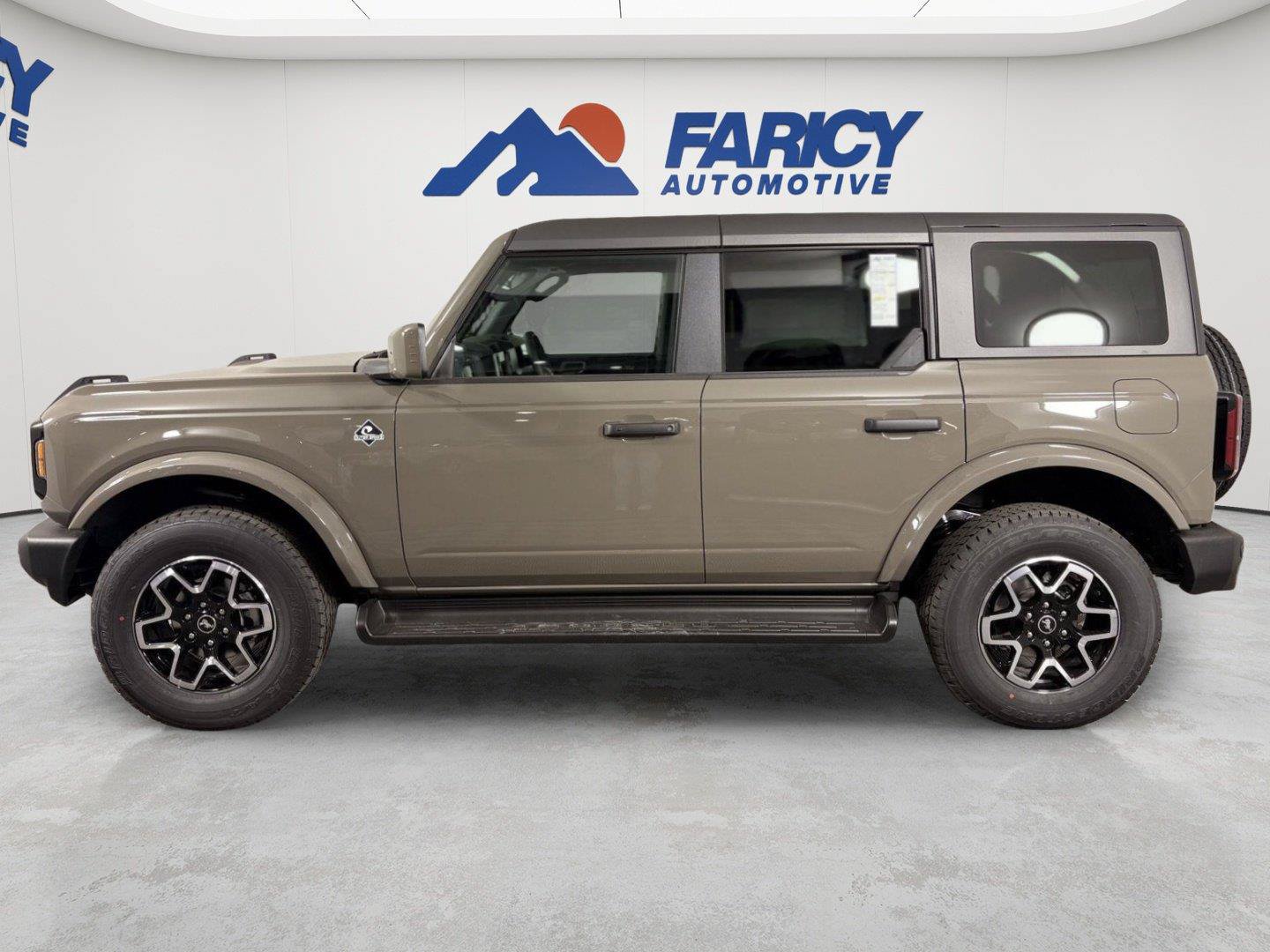Used 2026 Ford Bronco Outer Banks AWD/4WD image 2