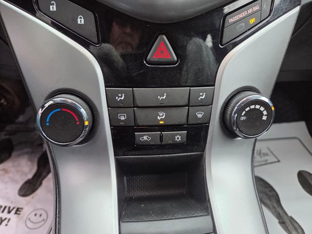 Used 2014 Chevrolet Cruze LT image 30