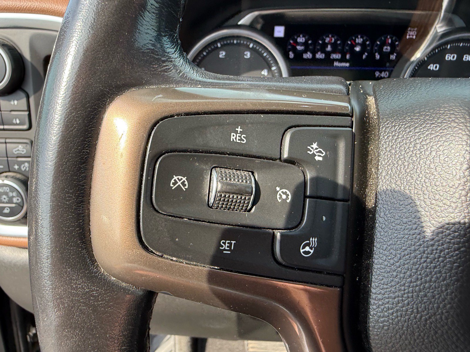 Used 2022 Chevrolet Silverado 2500 High Country w/ Z71 Off-Road Package AWD/4WD image 25
