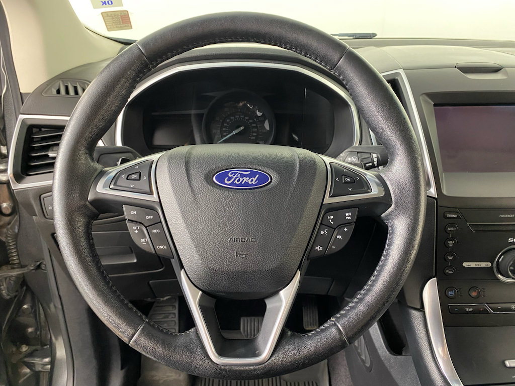 Used 2016 Ford Edge Titanium w/ Equipment Group 301A AWD/4WD image 23