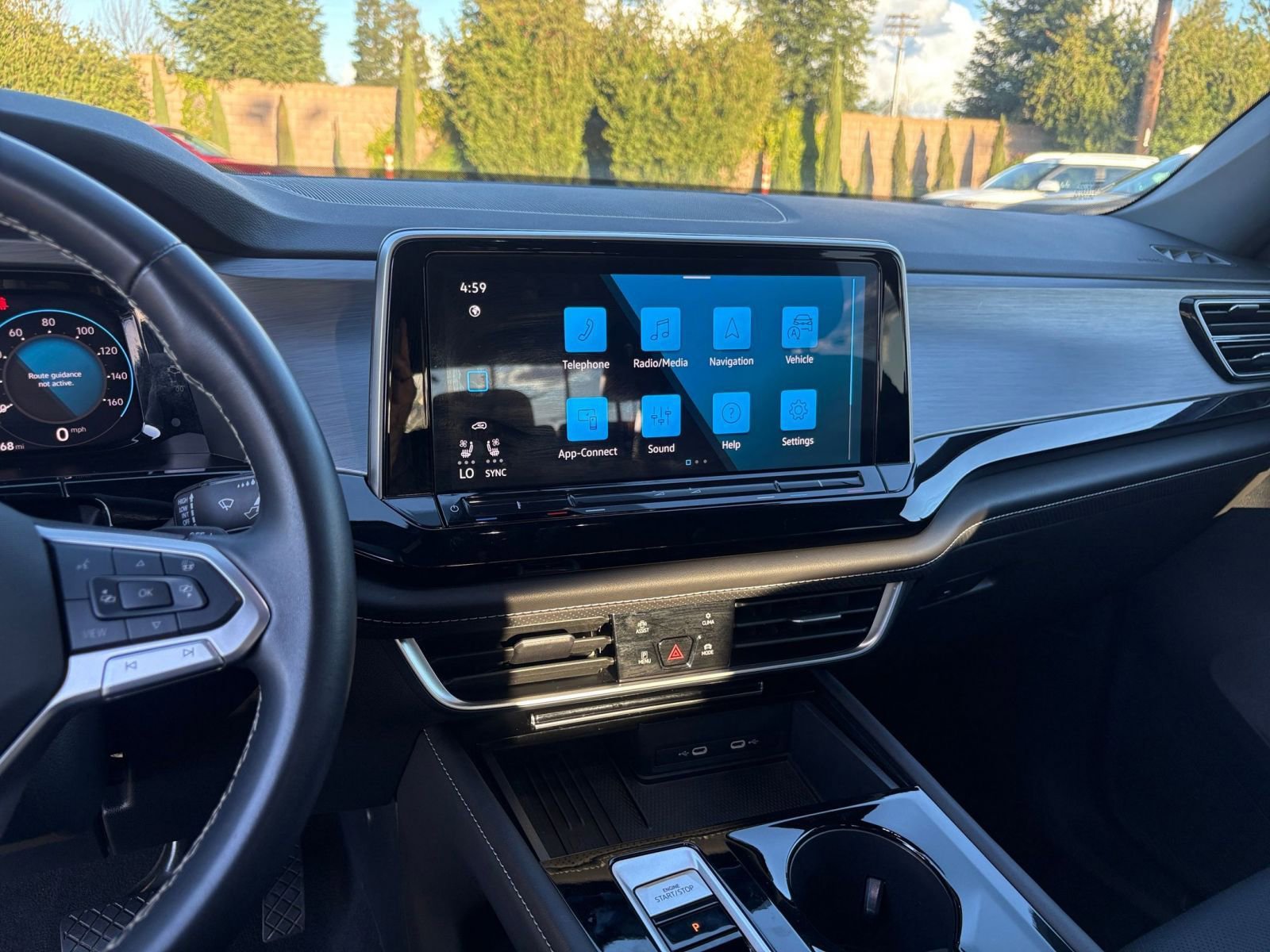 Used 2025 Volkswagen Atlas Cross Sport SE image 17