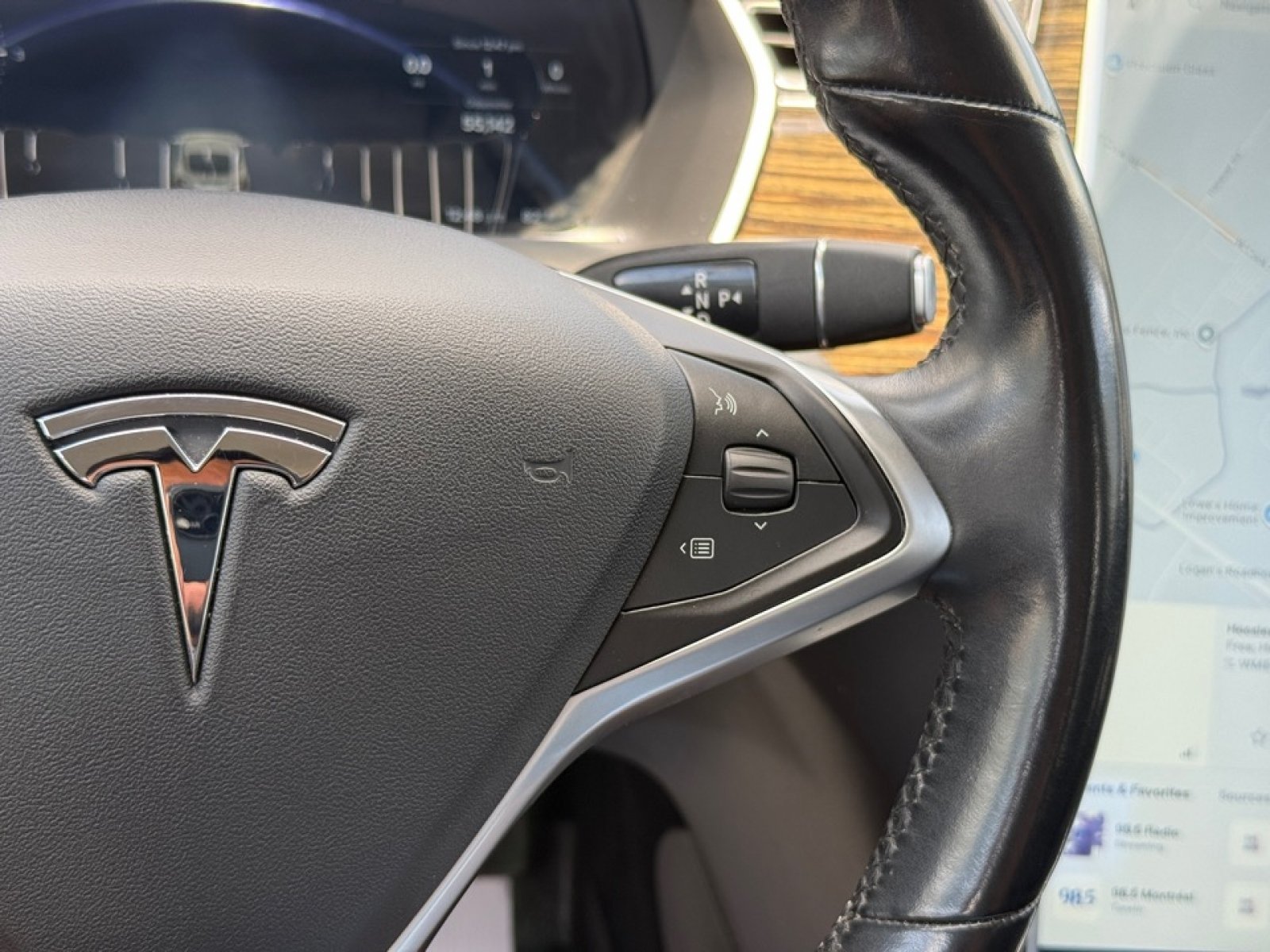 Used 2015 Tesla Model S 70D AWD/4WD image 21