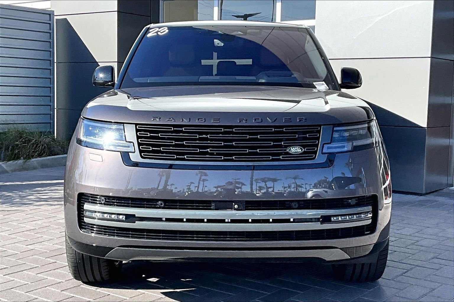 Used 2023 Land Rover Range Rover Long Wheelbase Autobiography AWD/4WD image 2