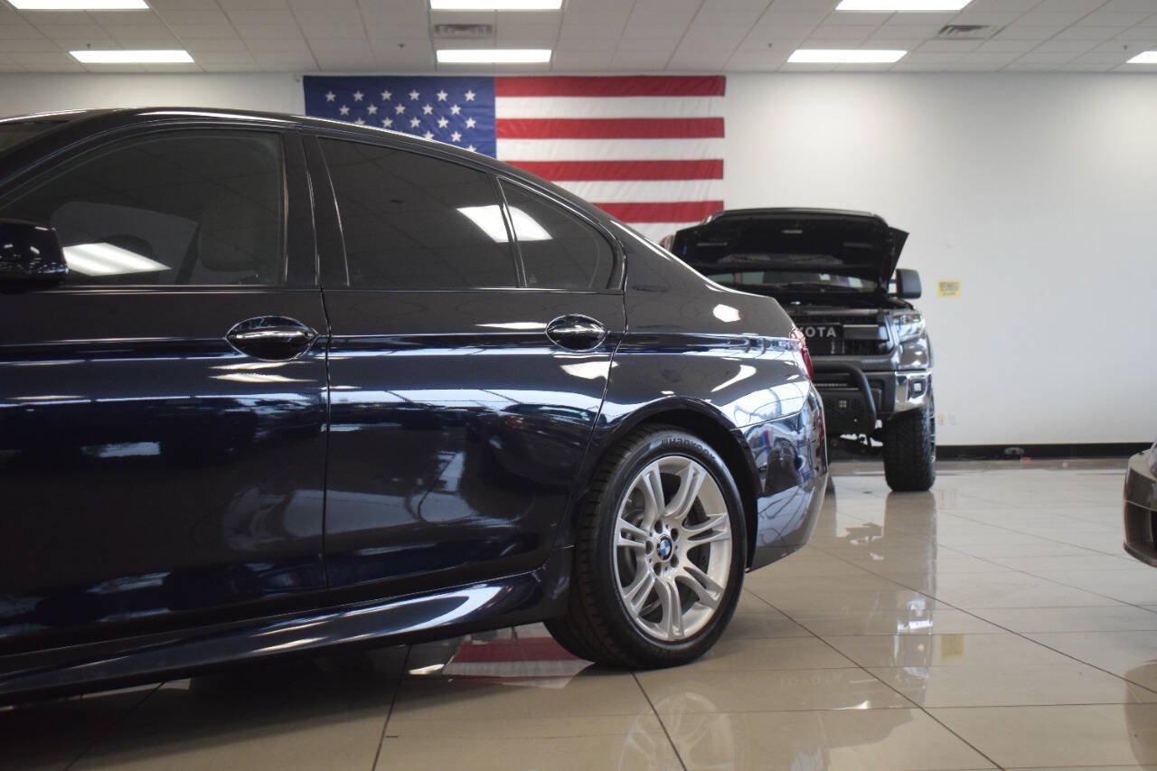 Used 2013 BMW 528i Sedan RWD image 16