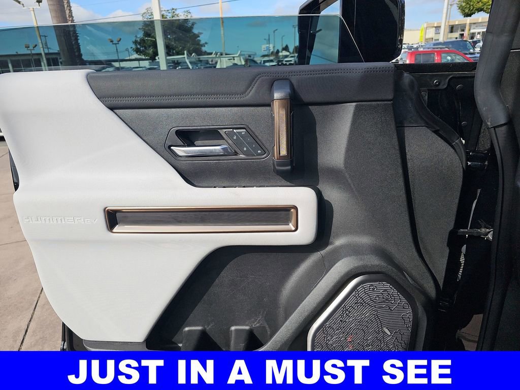 Used 2024 GMC Hummer EV 3X image 42