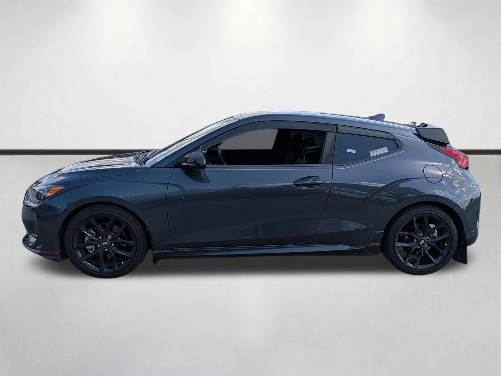 Used 2019 Hyundai Veloster Turbo R-Spec image 7