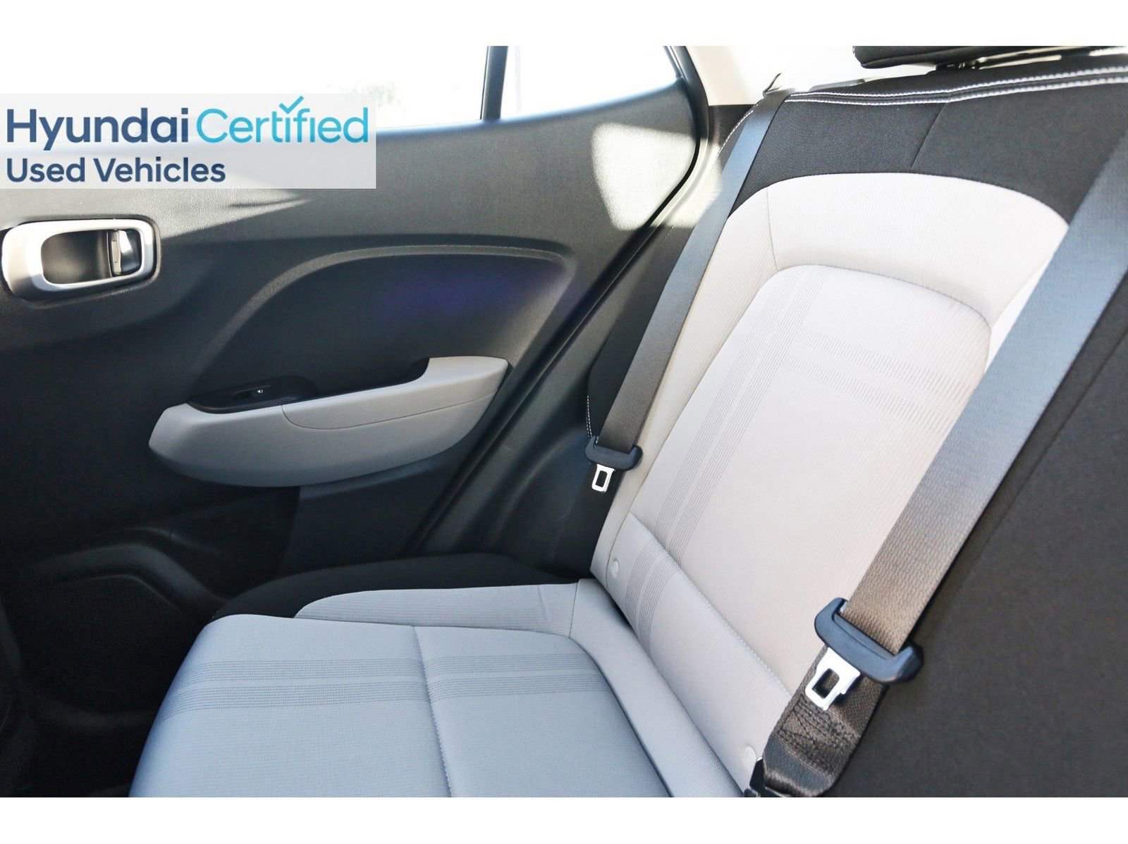 Certified 2025 Hyundai Venue SEL image 14