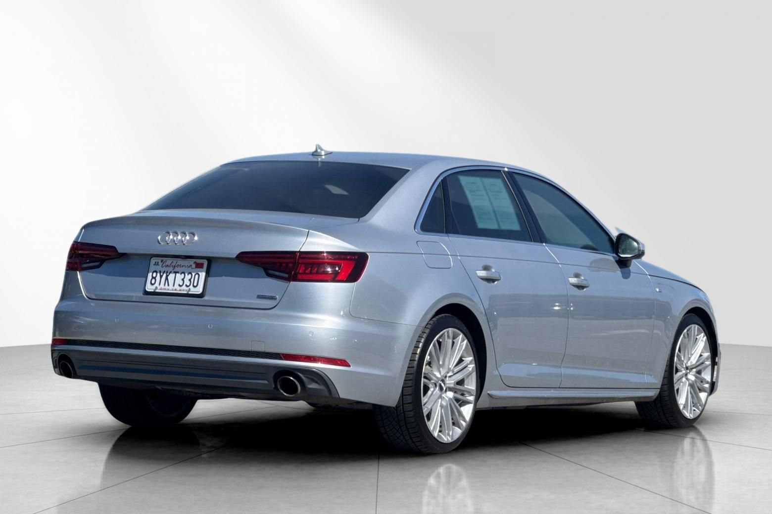 Used 2018 Audi A4 2.0T Premium Plus w/ Premium Plus Package AWD/4WD image 4
