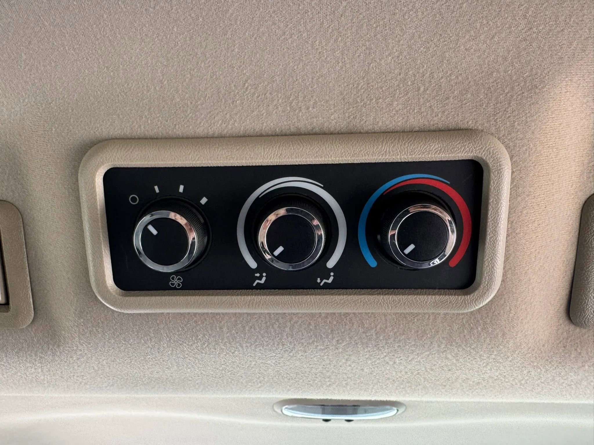 Used 2015 Chevrolet Express 2500 LS image 36