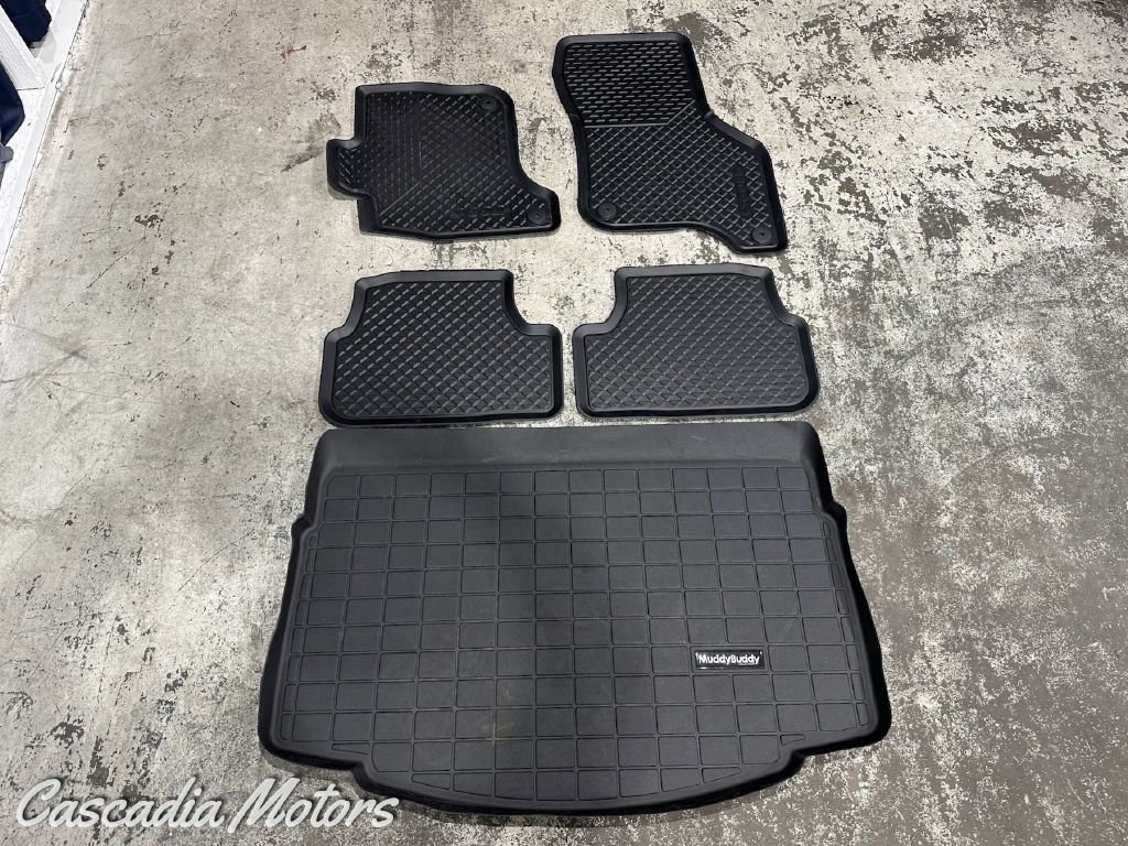 Used 2016 Volkswagen e-Golf SEL Premium image 28