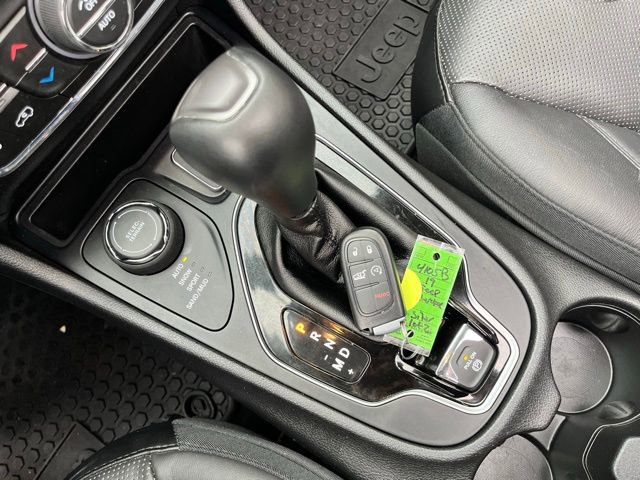 Used 2019 Jeep Cherokee Limited AWD/4WD image 41