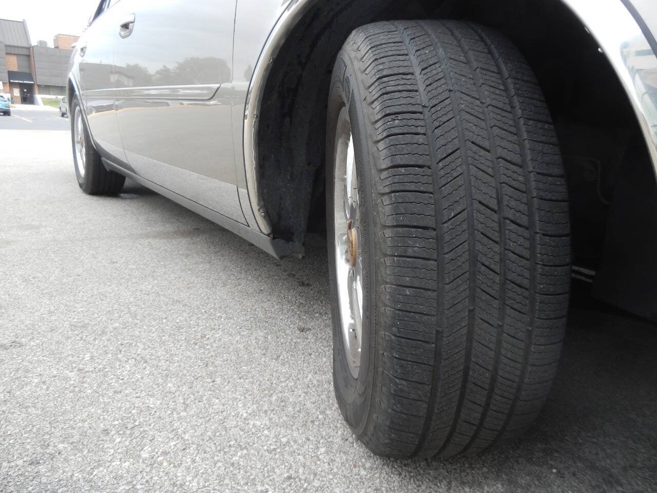 Used 2002 Cadillac De Ville FWD image 20