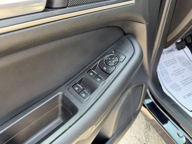 Used 2022 Ford Edge SEL w/ Convenience Package image 17