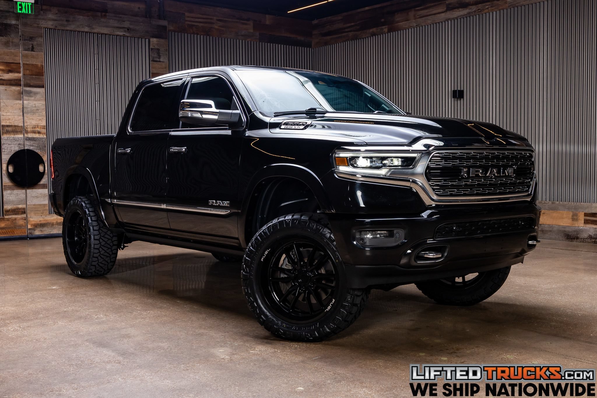 Used 2019 RAM 1500 Limited AWD/4WD image 1