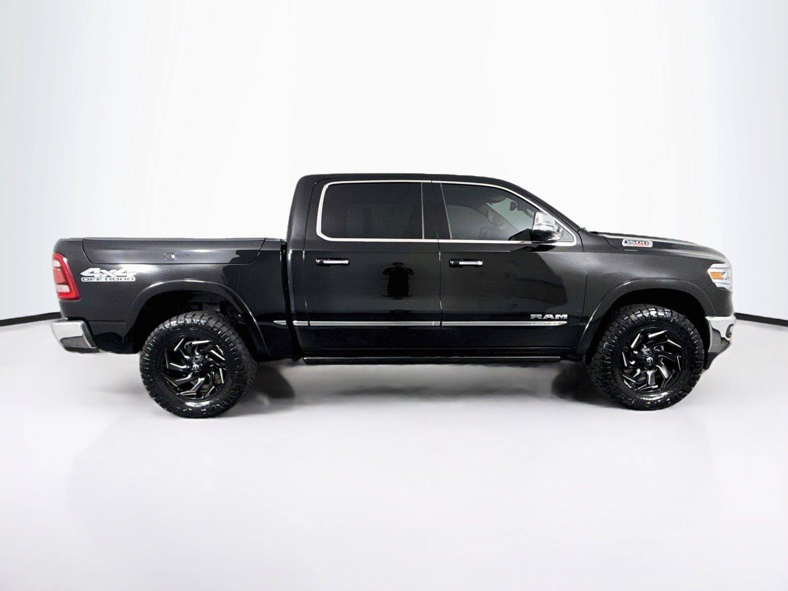Used 2020 RAM 1500 Limited w/ Off Road Group AWD/4WD image 11