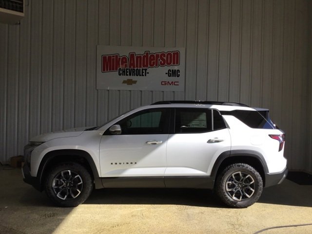 New 2026 Chevrolet Equinox ACTIV w/ Convenience Package III image 2