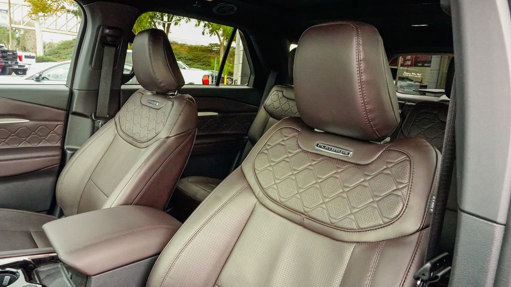 Used 2025 Ford Explorer Platinum w/ Ultimate Package image 16