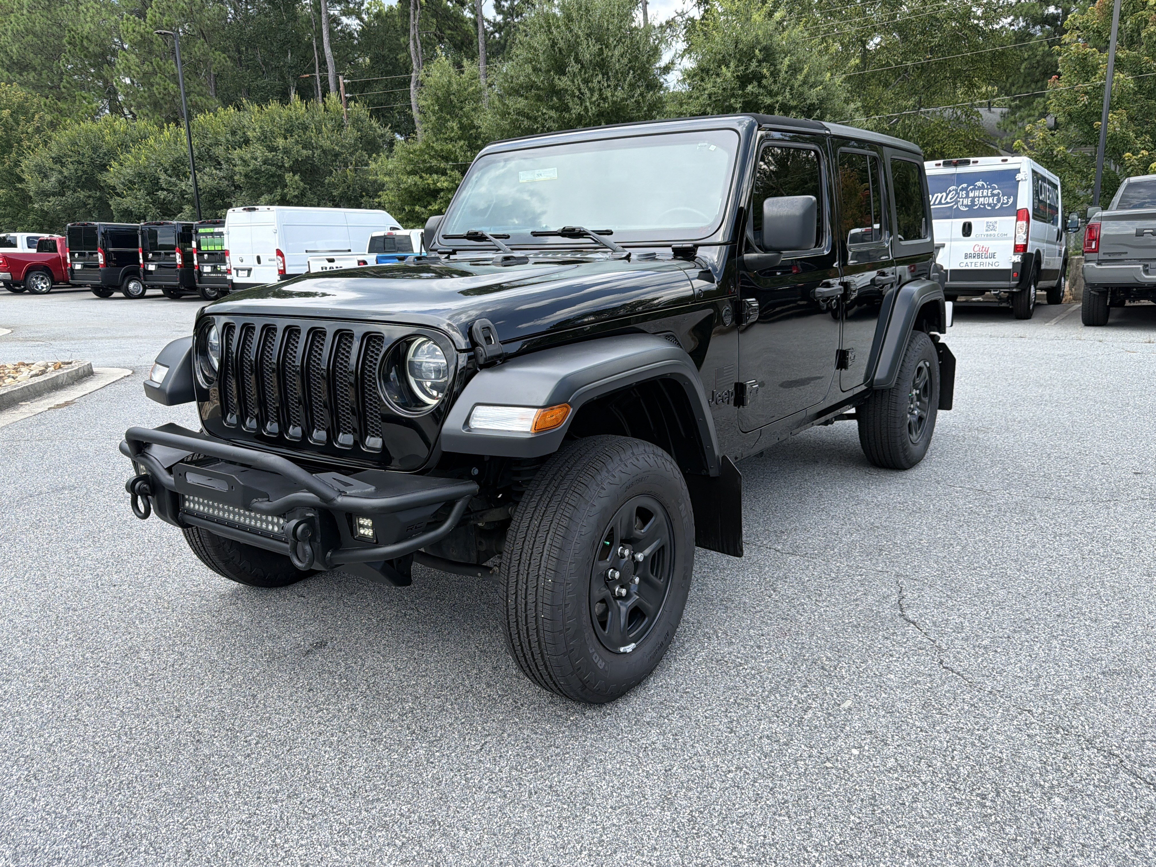 Used 2020 Jeep Wrangler Unlimited Sport AWD/4WD image 3