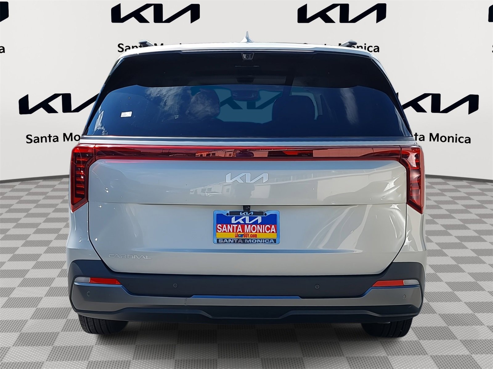 Certified 2025 Kia Carnival SX Prestige image 6