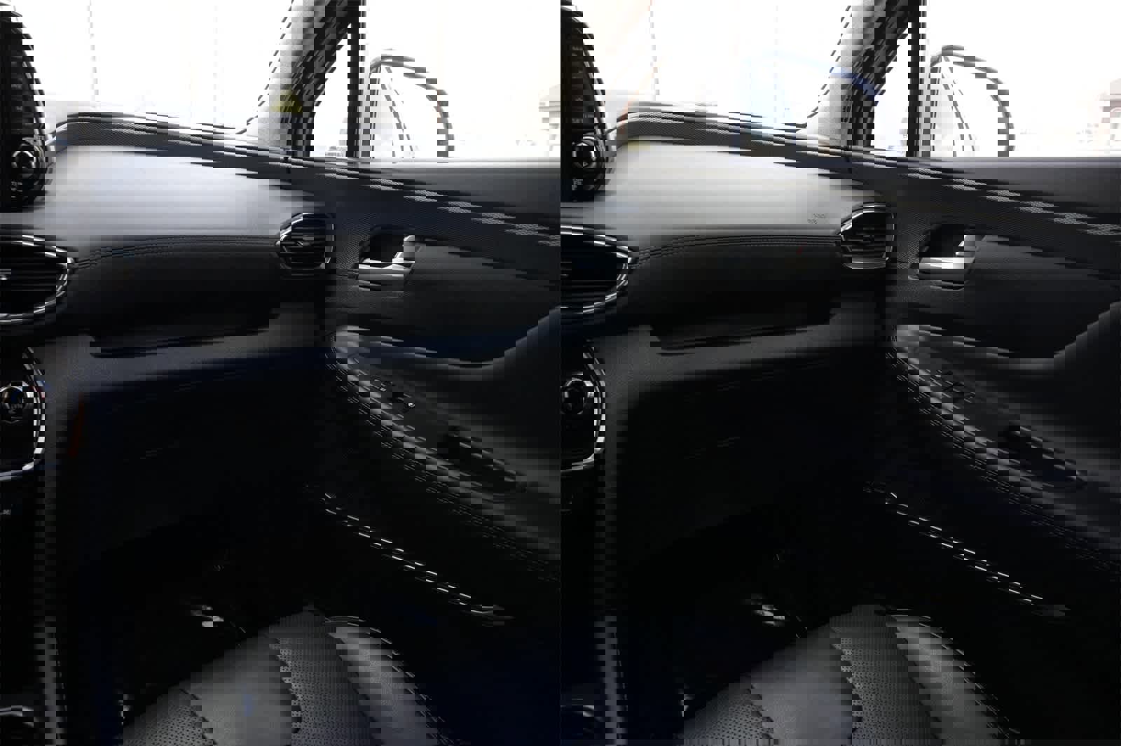 Used 2019 Hyundai Santa Fe Ultimate image 8