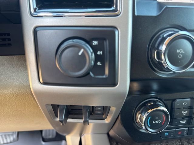 Used 2019 Ford F350 Lariat w/ Lariat Value Package AWD/4WD image 24