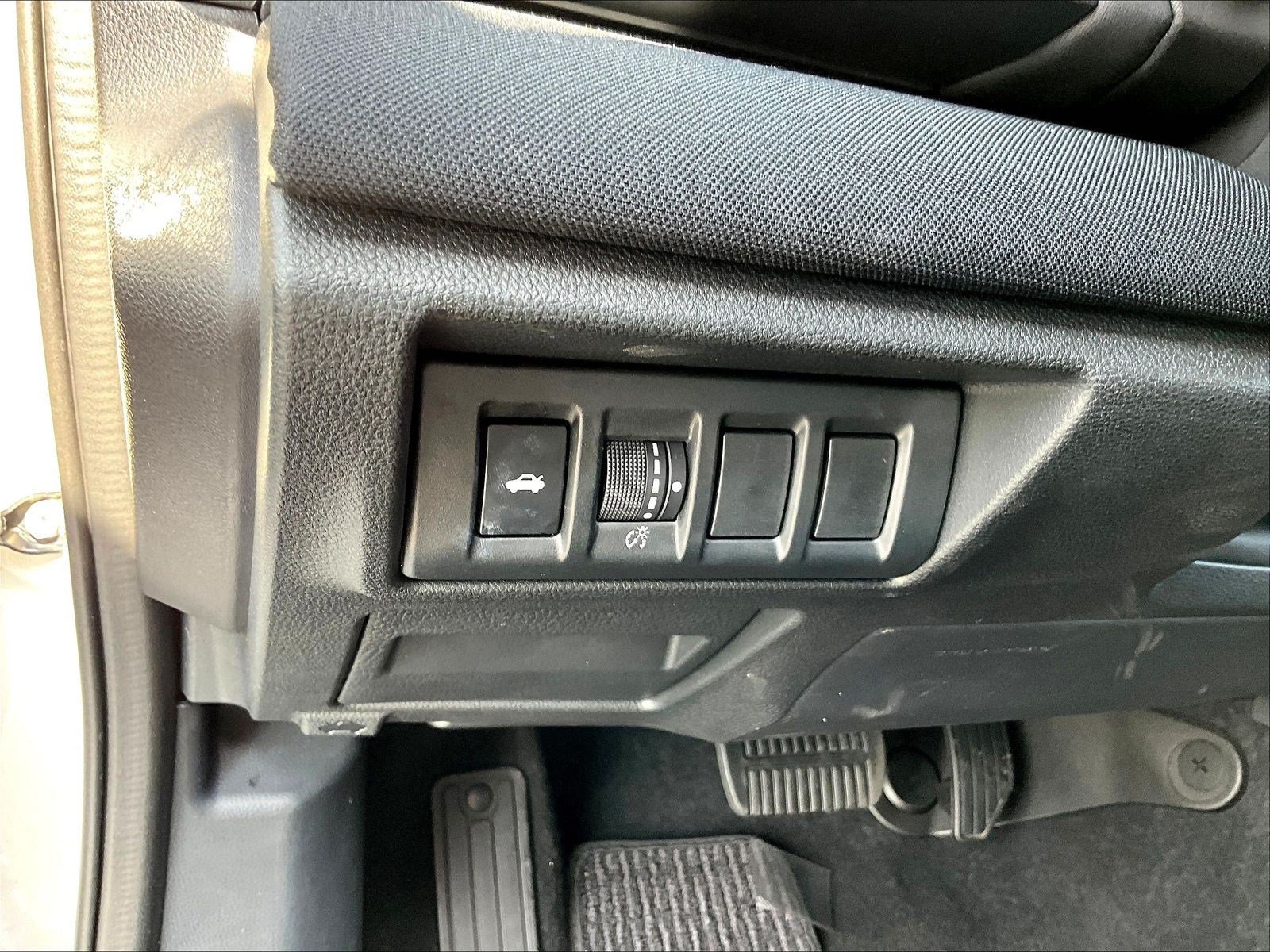 Used 2025 Subaru Legacy Premium AWD/4WD image 37