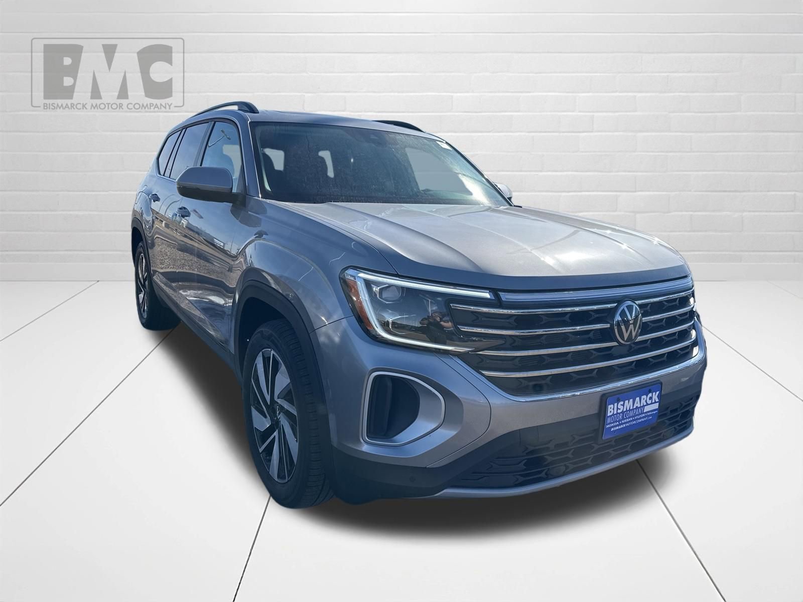 New 2026 Volkswagen Atlas SE image 2