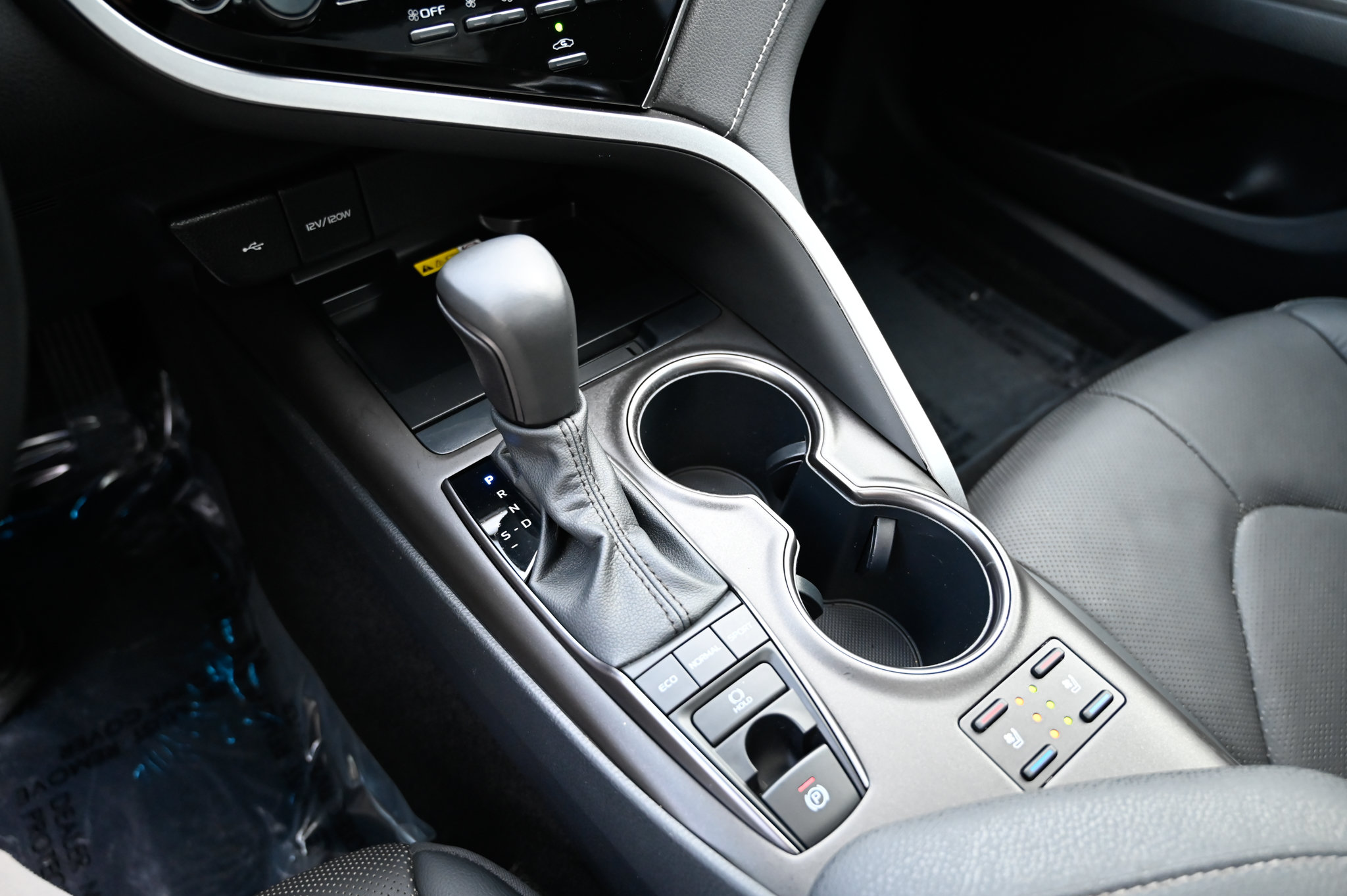 Used 2023 Toyota Camry XSE w/ Navigation Package FWD image 28