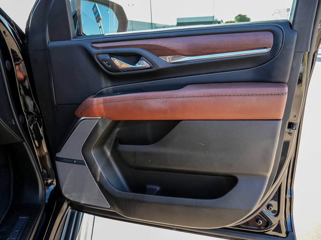 Used 2023 GMC Yukon Denali Ultimate AWD/4WD image 23