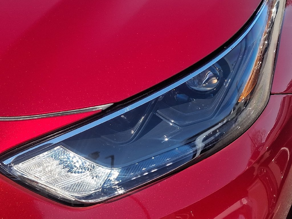 Used 2022 Toyota Highlander XLE AWD/4WD image 10