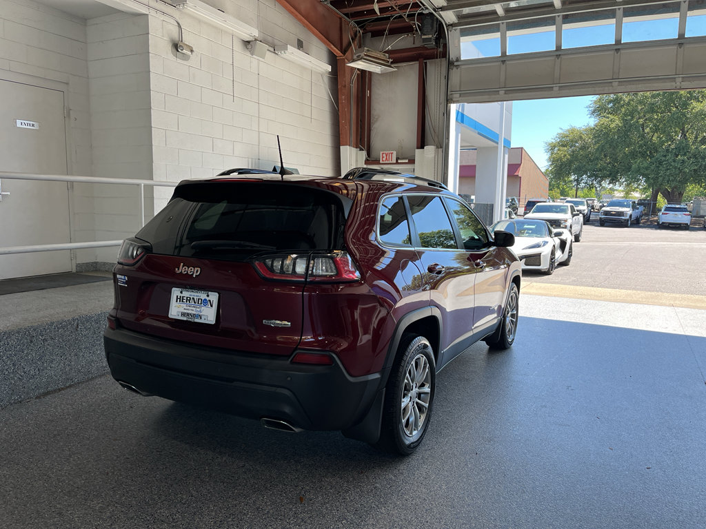 Used 2022 Jeep Cherokee Latitude Lux FWD image 11