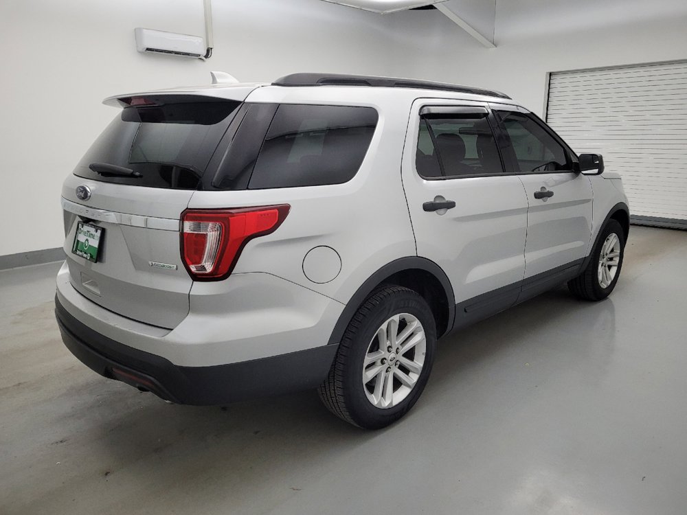 Used 2017 Ford Explorer FWD image 10