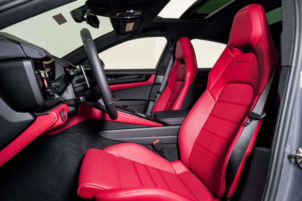 New 2026 Porsche Panamera 4 AWD/4WD image 4