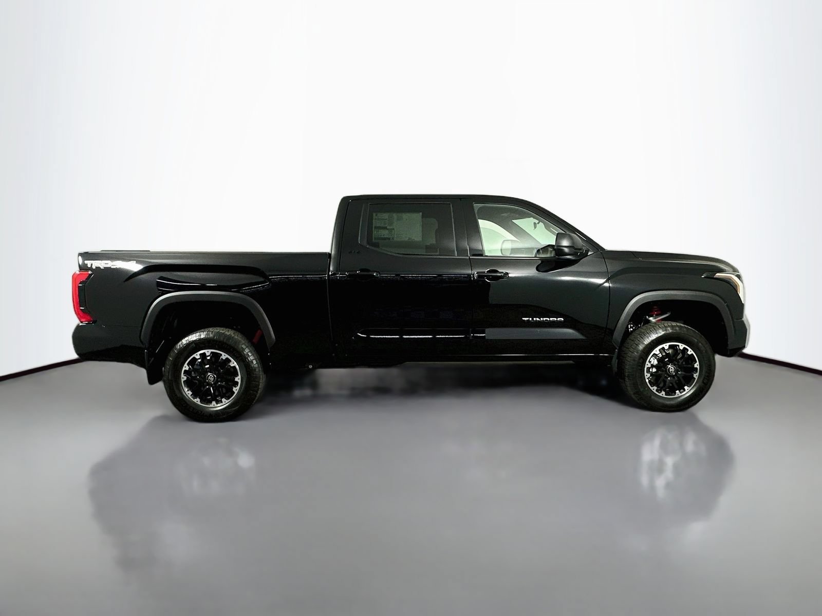 New 2026 Toyota Tundra SR5 AWD/4WD image 8