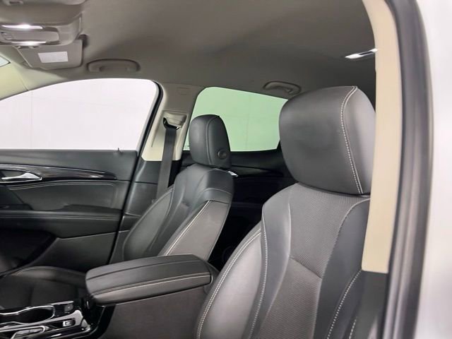Used 2023 Buick Envision Essence AWD/4WD image 29