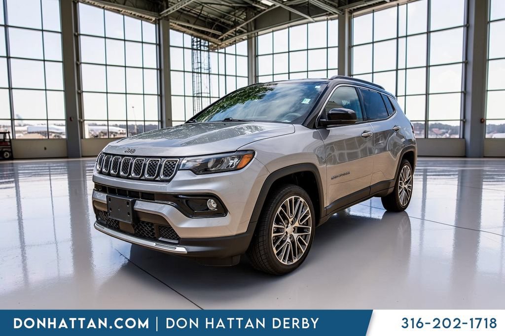 Used 2023 Jeep Compass Limited w/ Elite Group AWD/4WD image 29