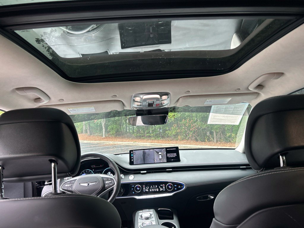 Certified 2025 Genesis Electrified GV70 w/ Prestige Package AWD/4WD image 25