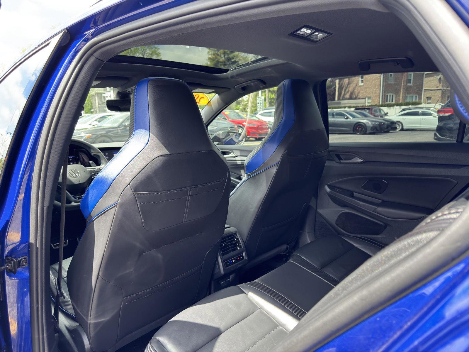 Used 2024 Volkswagen Golf R AWD/4WD image 31